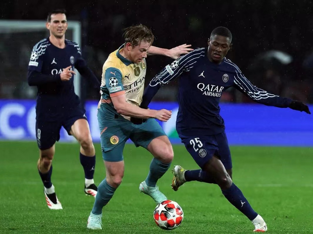 曼城大胜,稳固小组头名位置,掌声雷动 曼城大胜,稳固小组头名位置,掌声雷动