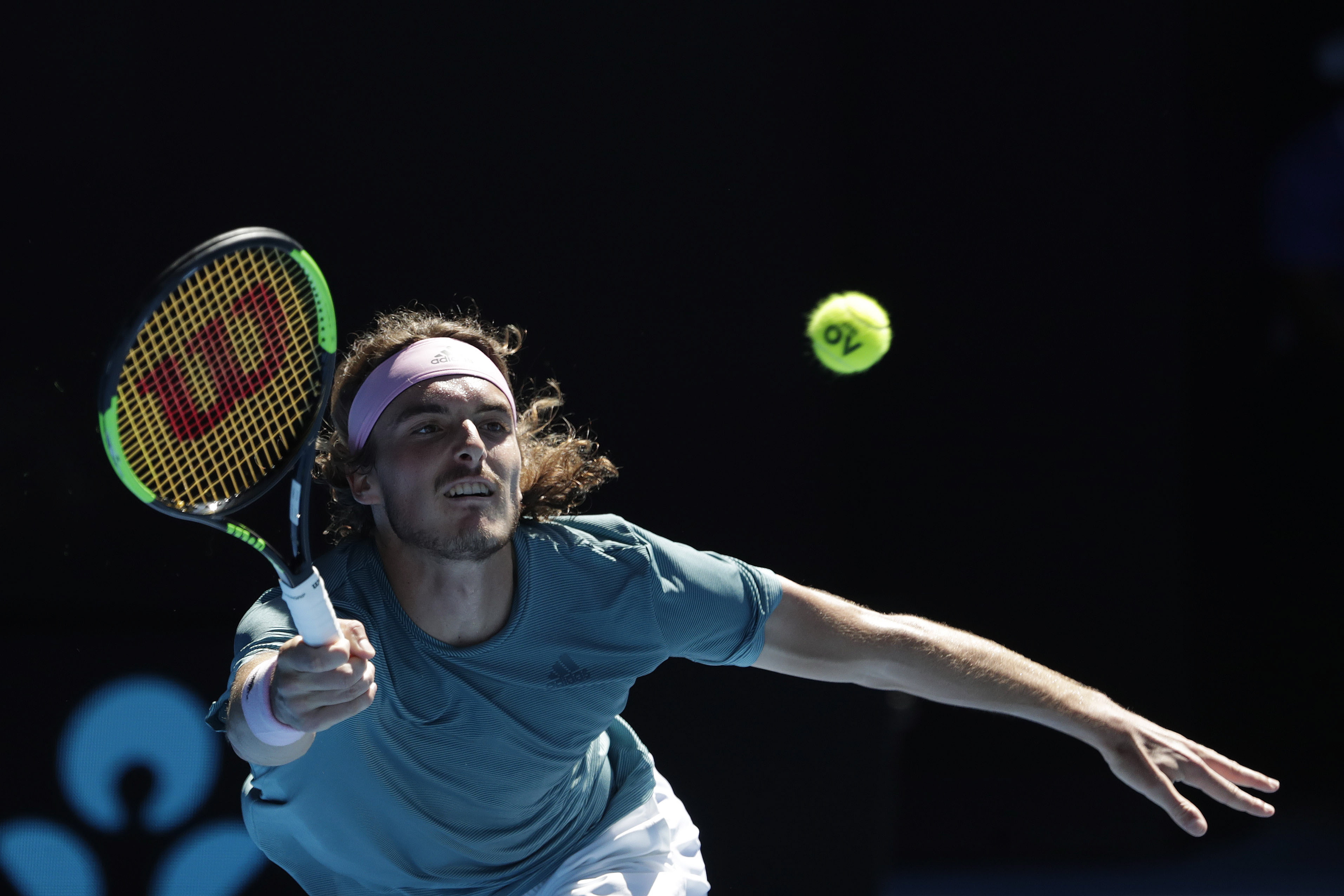 开云体育入口-关于年终总决赛鏖战澳网，西西帕斯统治全场的信息