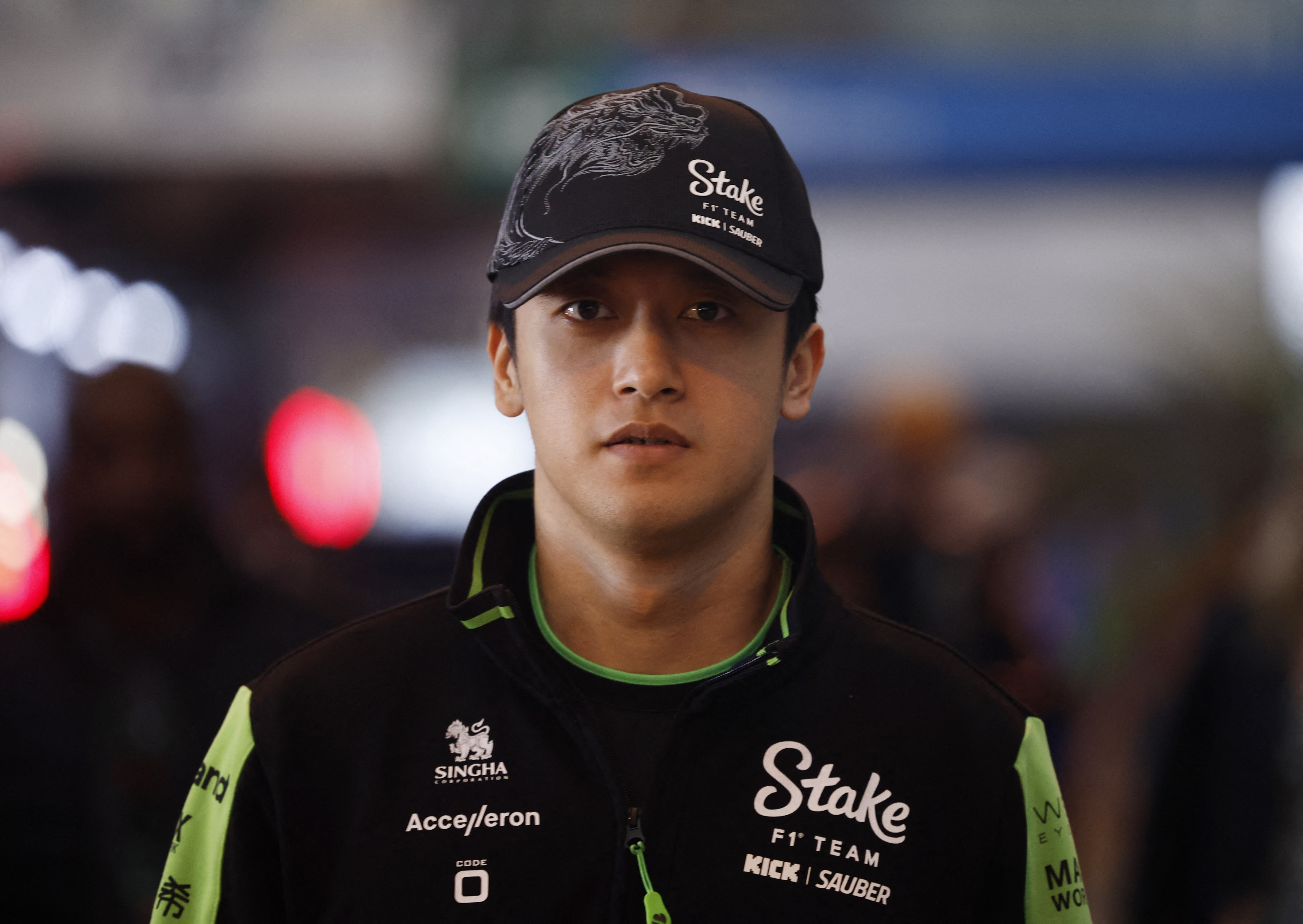 开云体育官网-梅赛德斯鏖战雷诺车队，周冠宇状态火热